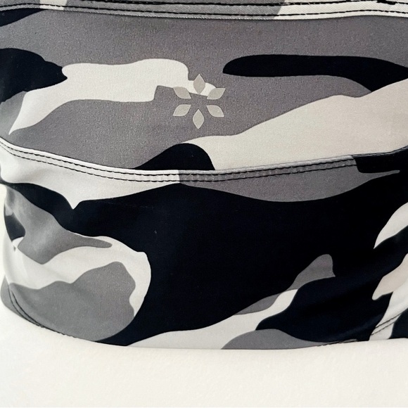 •Nine West• Active Camo Racerback Top - Picture 4 of 4